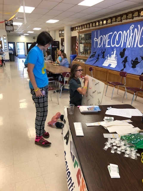 HHS Students involved in Suicide Awareness Month activities at Highland.